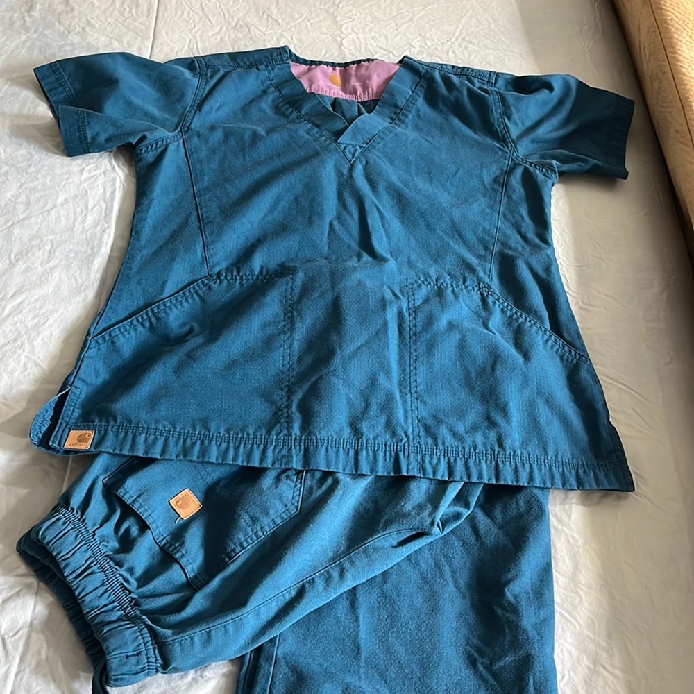 Carhartt Teal nursing uniform